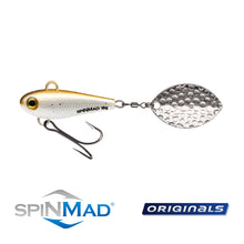 Load image into Gallery viewer, Spinmad Jag 18g tail spinner. Hard lures .
